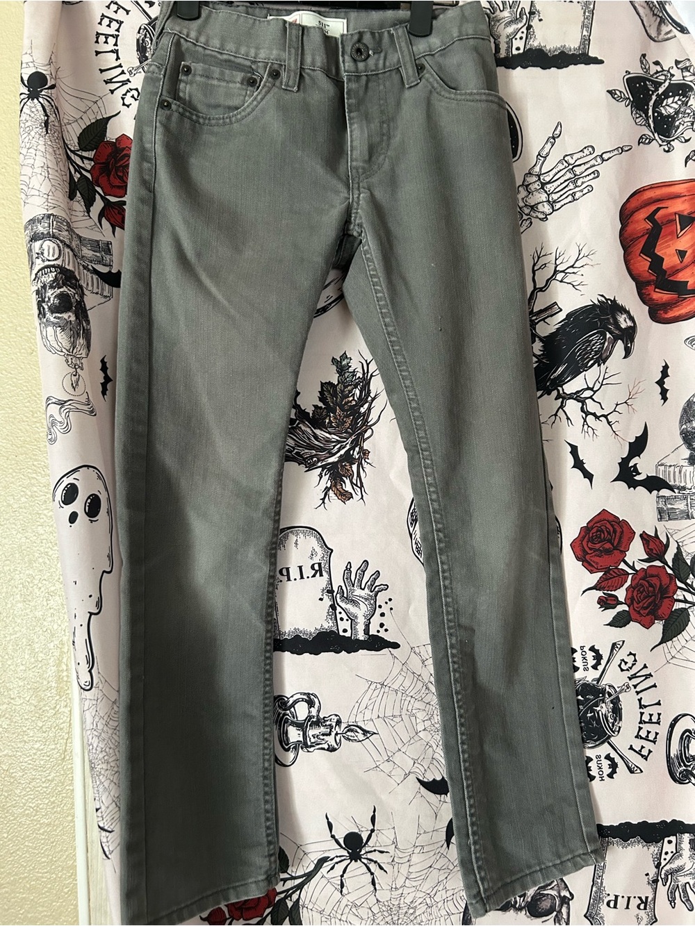 Levi’s Boys Slim Straight Jeans in Grau